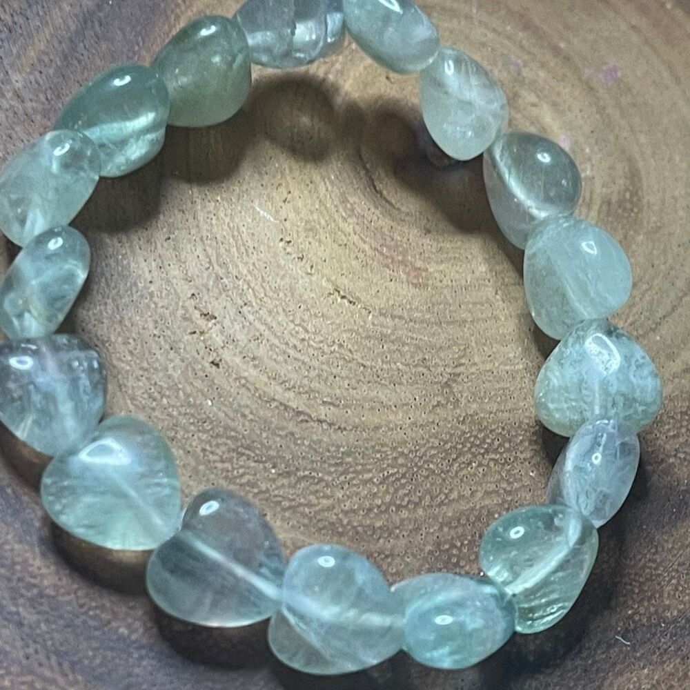Green fluorite heart shape 10mm 7” ONE beaded stretch bracelet new crystal beads